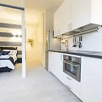 Dante Private Parking Appartement *