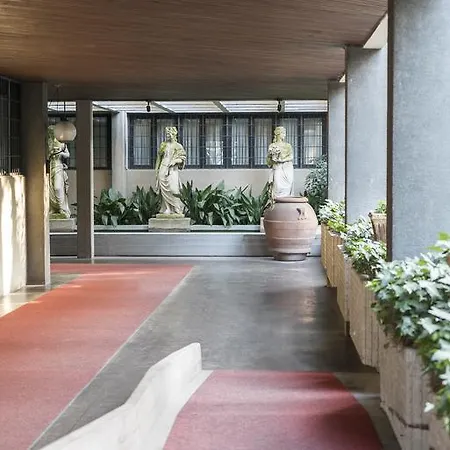 Dante Private Parking