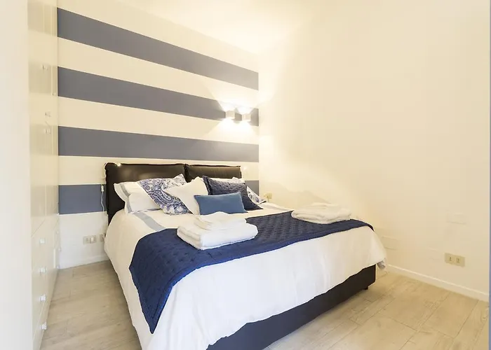 Dante Private Parking Apartament *